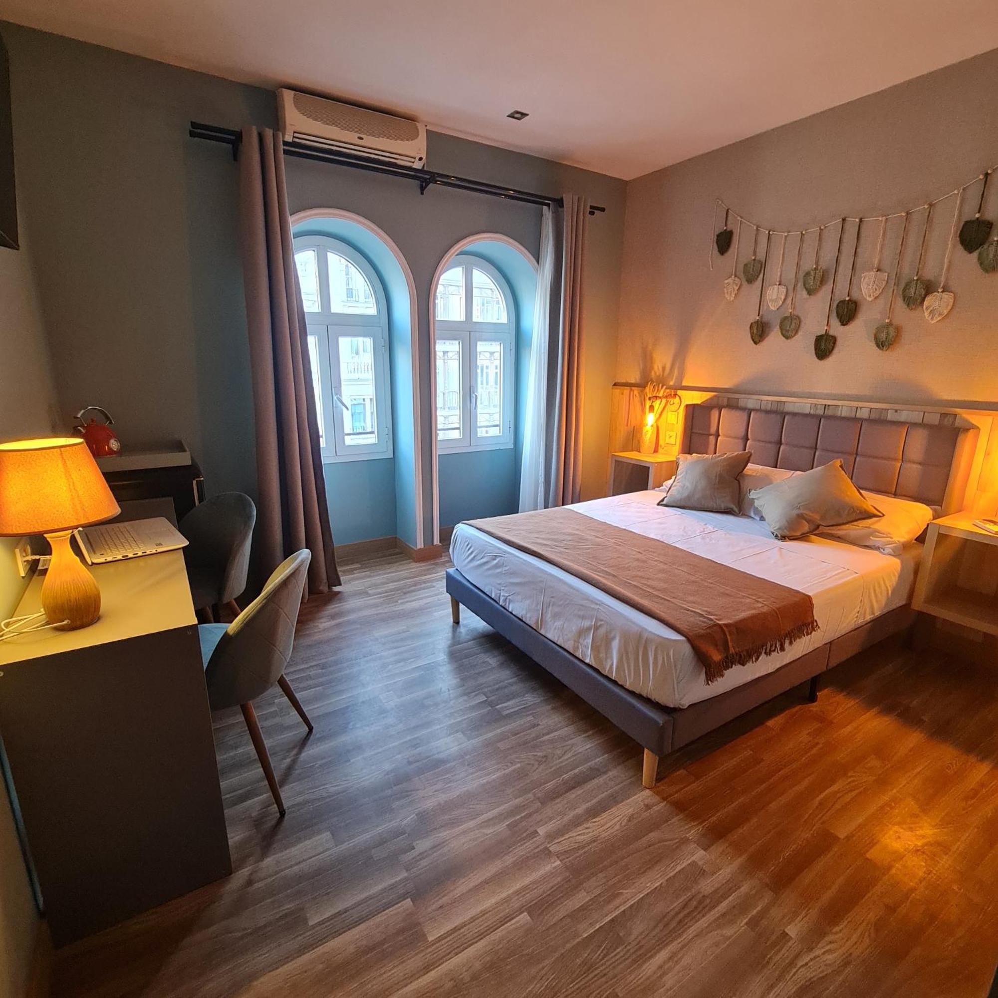 Luxury Green Hostal Madrid Gran Via מראה חיצוני תמונה