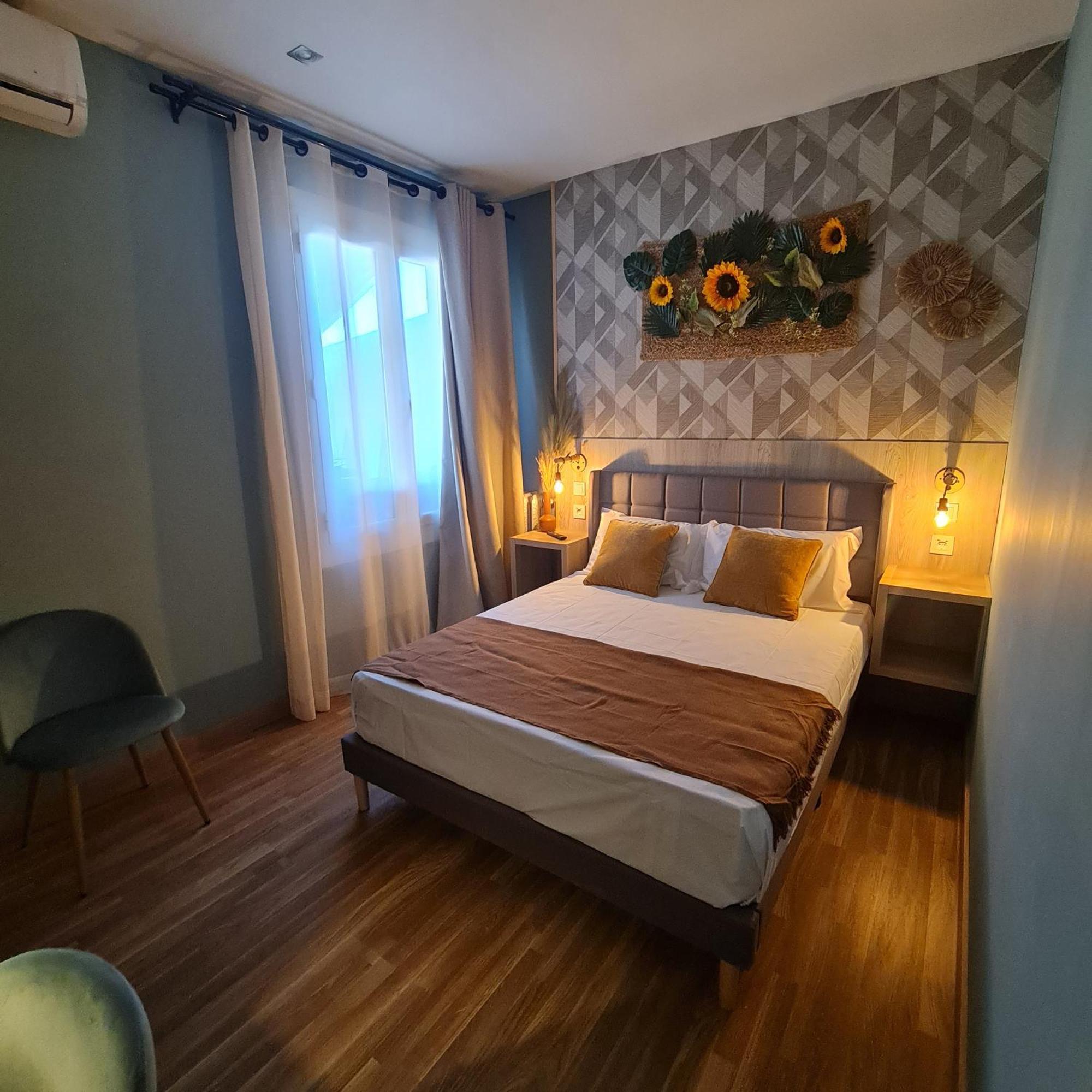 Luxury Green Hostal Madrid Gran Via מראה חיצוני תמונה
