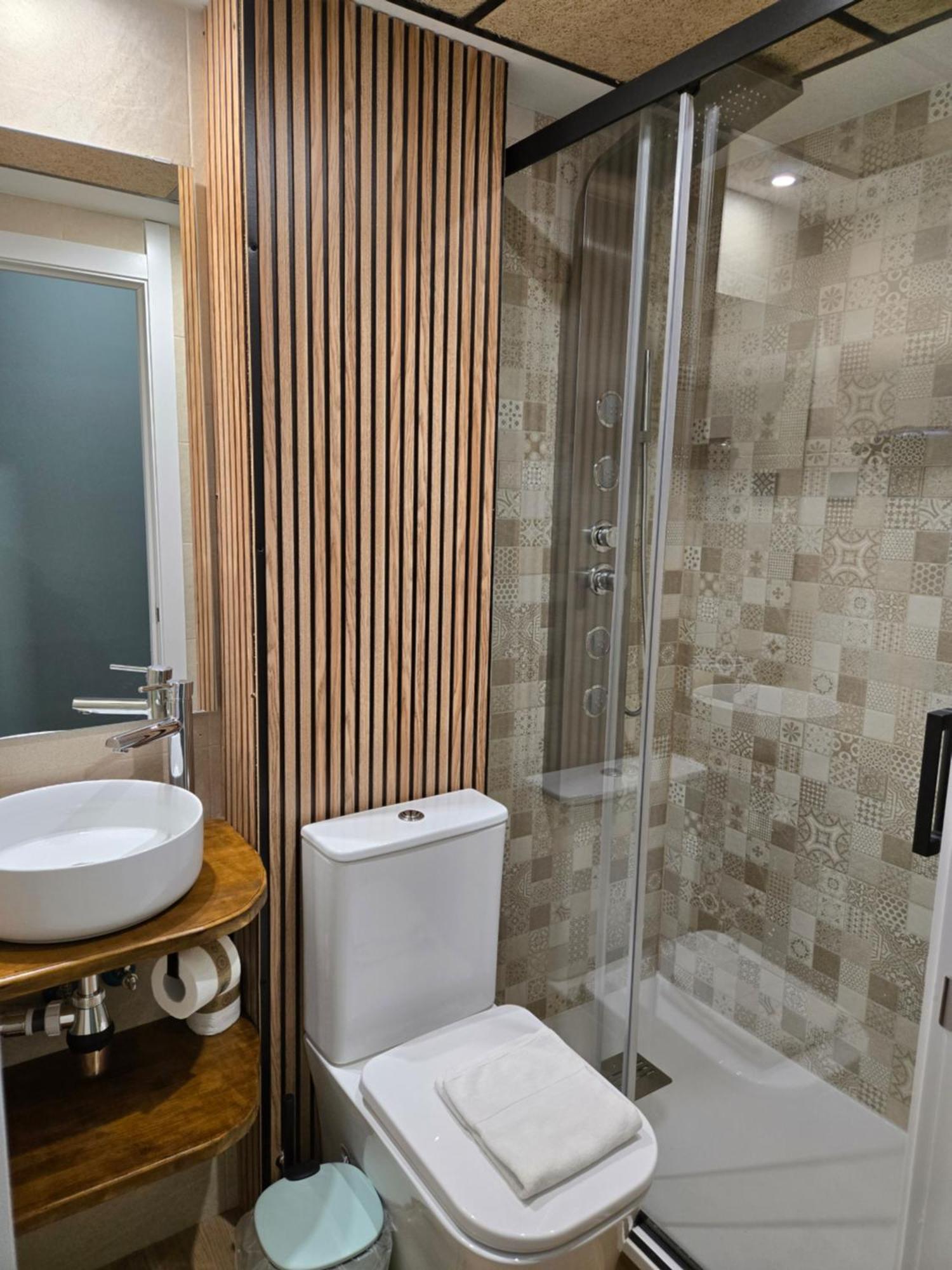 Luxury Green Hostal Madrid Gran Via מראה חיצוני תמונה